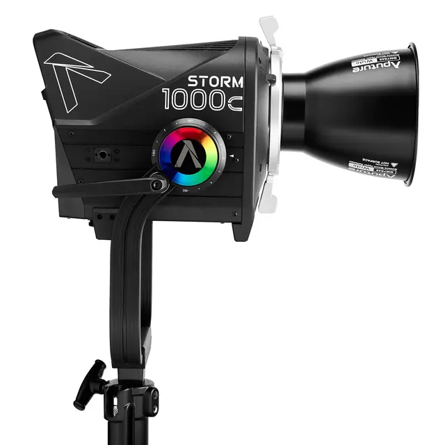 Aputure Storm 1000c Bi-Color LED 1000W. 1800-20000K 