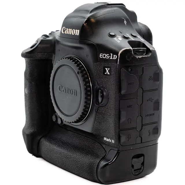 BRUKT Canon EOS 1D X Mark III Tilstand: 4 | 207 000 eksp. 