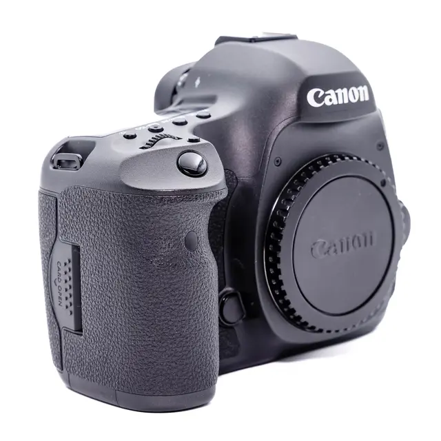 BRUKT Canon EOS 5DS Bruktsalg-Tilstand: 3 