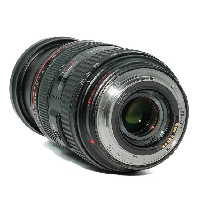 BRUKT Canon EF 24-70mm f/2.8 L USM Tilstand: 3 | Canon EF 