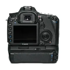 BRUKT Canon EOS 7D m/batterigrep Tilstand: 3 |51 323 (34%) eksp.