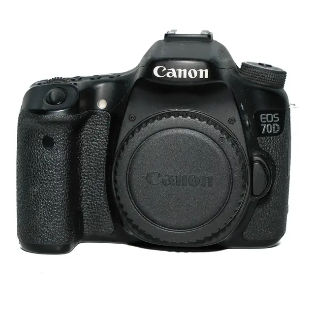 BRUKT Canon EOS 70D Tilstand: 3 |18 461 (18%) eksp. 