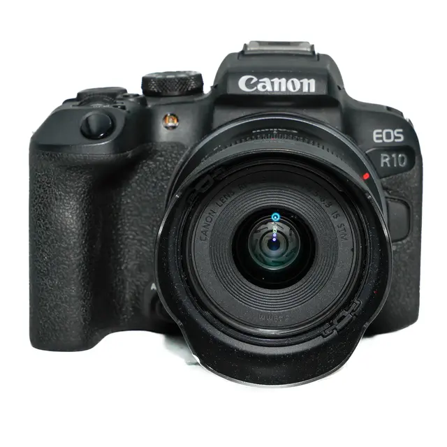 BRUKT Canon EOS R10 m/18-45mm IS STM Tilstand: 2 |2 000 (2%) eksp. 