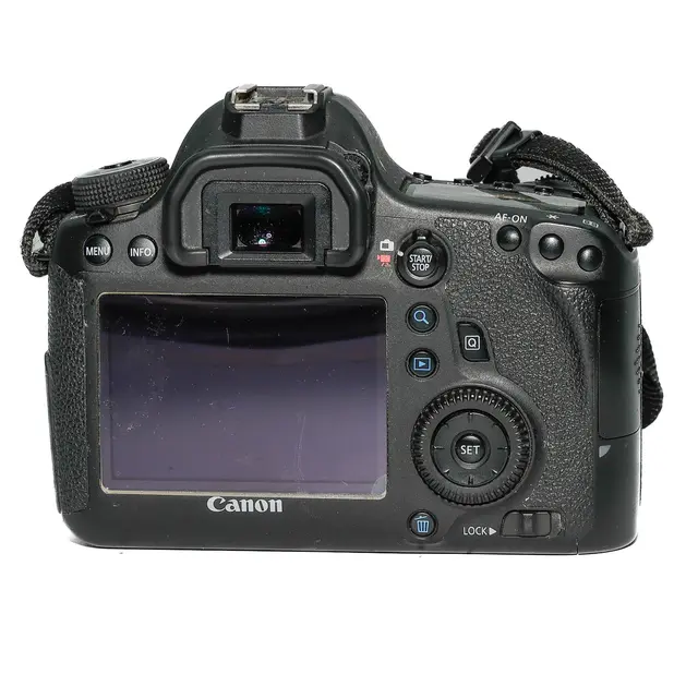 BRUKT Canon EOS 6D Tilstand: 3 |52649 eksp. 