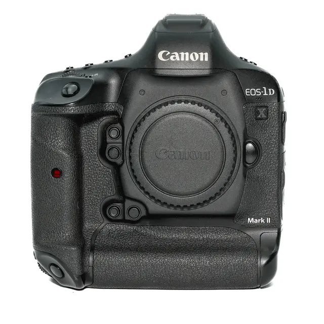 BRUKT Canon EOS 1D X Mark II Tilstand: 3 |97 734 (24%) eksp. 