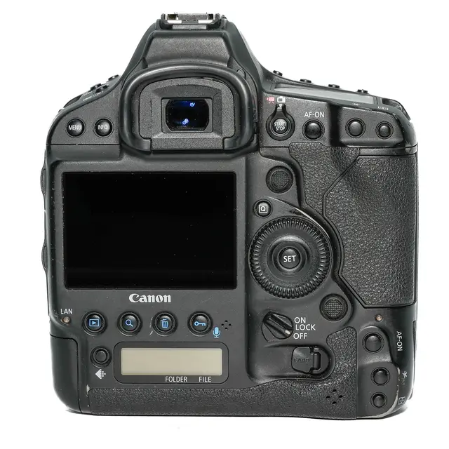 BRUKT Canon EOS 1D X Mark II Tilstand: 3 |97 734 (24%) eksp. 