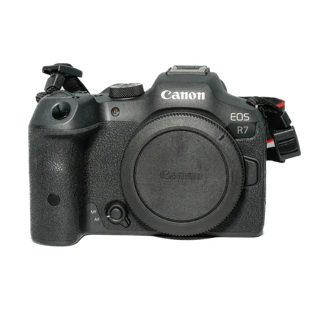 BRUKT Canon EOS R7 Tilstand: 2 |= 3 000 (2%) eksp. 