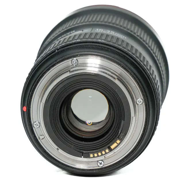 BRUKT Canon EF 16-35mm f/2.8L III USM Tilstand: 3 | Canon EF 