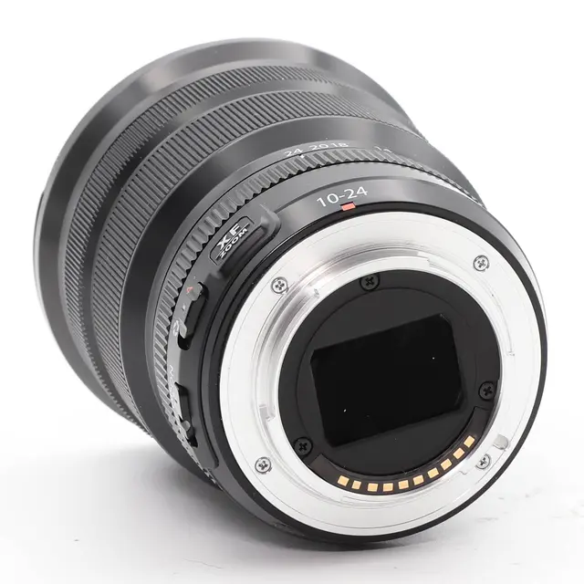 BRUKT Fujifilm XF 10-24mm f/4 R OIS Bruktsalg-Tilstand: 2 