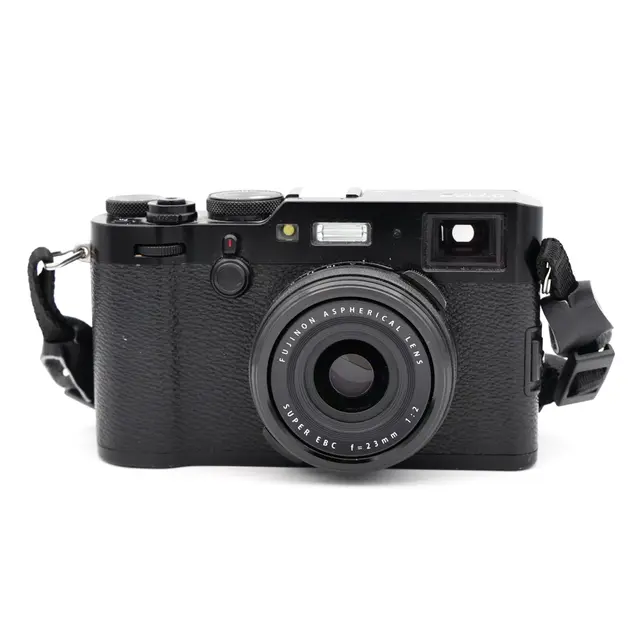 BRUKT Fujifilm X100F Tilstand: x | 1 784 eksp. 