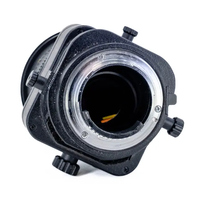 BRUKT Nikon 85mm f/2.8D PC-E MicroNikkor Bruktsalg-Tilstand: 3 