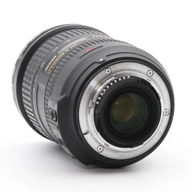 BRUKT Nikon AF-S 18-200mm f/3.5-5.6 DX G Bruktsalg-Tilstand: 2 