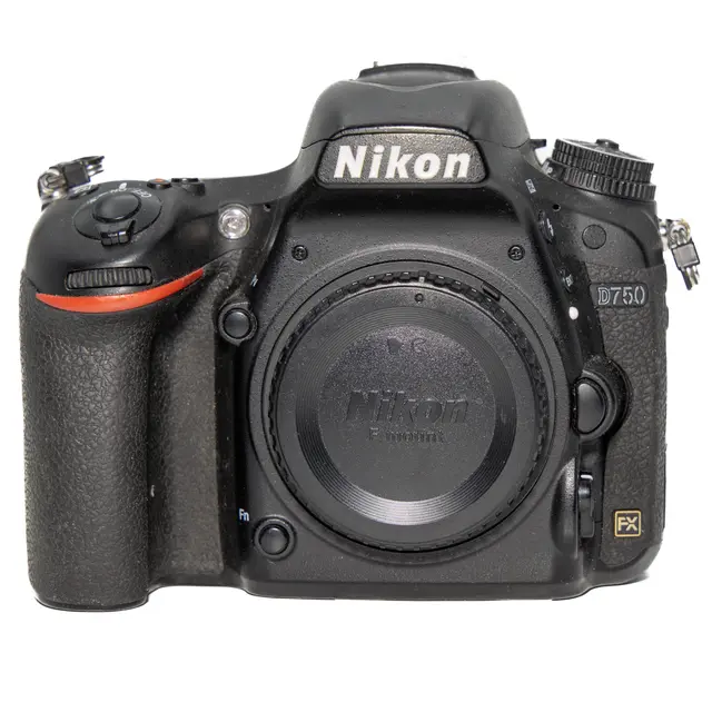 BRUKT Nikon D750 Tilstand: 3 |170452 eksp. 