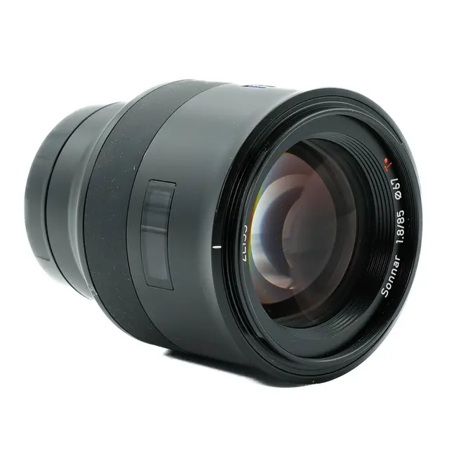 BRUKT Zeiss Sonnar 85mm f/1.8 Tilstand: 3 | Sony FE 