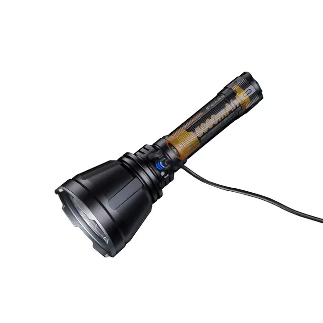 Fenix HT18R Jaktlykt LED 2800lm 1100m lykt designet for jakt 