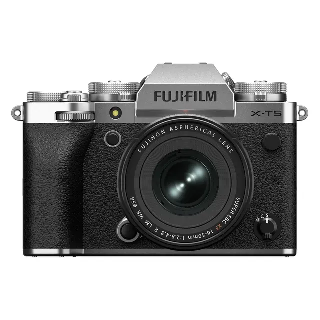 Fujifilm X-T5 Sølv m/ XF 16-50mm XF 16-50mm f/2.8-4.8 R LM WR Sort 