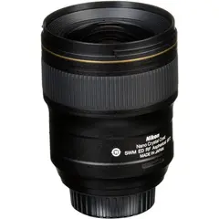 Nikon AF-S Nikkor 28mm f/1.4E ED Vidvinkel. FX Format