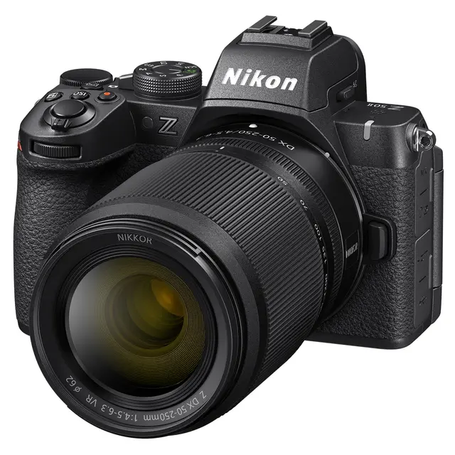 Nikon Z50II m/Z DX 16-50mm f/3.5-6.3 VR + Z DX 50-250mm f/4.5-6.3 VR 