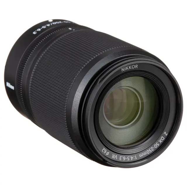 Nikon Z50II m/Z DX 16-50mm f/3.5-6.3 VR + Z DX 50-250mm f/4.5-6.3 VR 