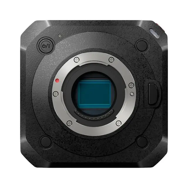 Panasonic AW-UB10 10,3MP 4/3 MOS Sensor. MFT. 4K 