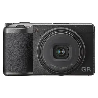 Ricoh GR III Tilsvarende 28 mm for fullformat