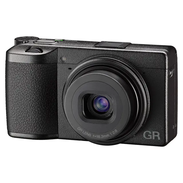 Ricoh GR III Tilsvarende 28 mm for fullformat 