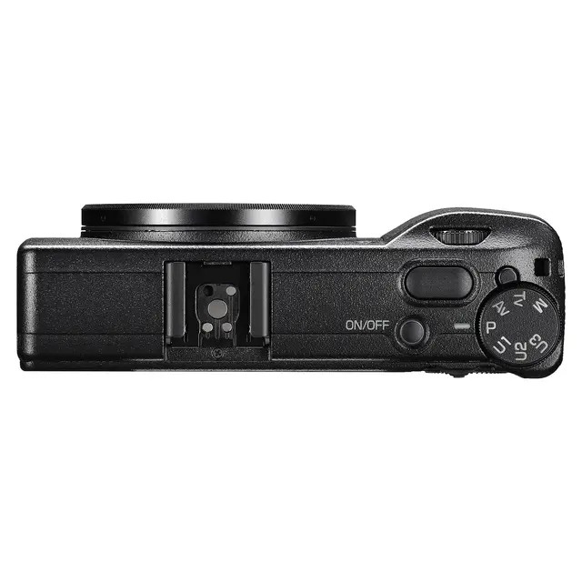 Ricoh GR III Tilsvarende 28 mm for fullformat 